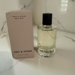 Salt & Stone Santal & Vetiver Body Mist - Black Cap